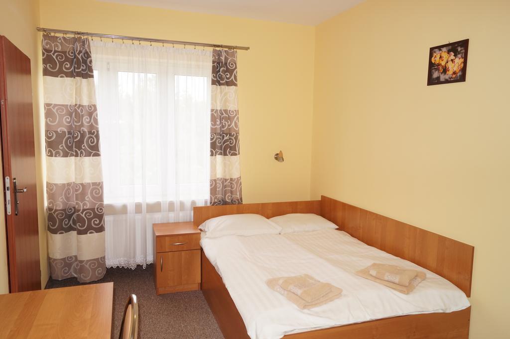 Hotel-Restauracja-Bar Rudka Ostrowiec Swietokrzyski Luaran gambar