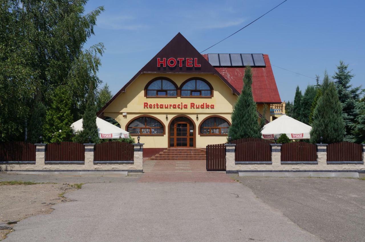 Hotel-Restauracja-Bar Rudka Ostrowiec Swietokrzyski Luaran gambar