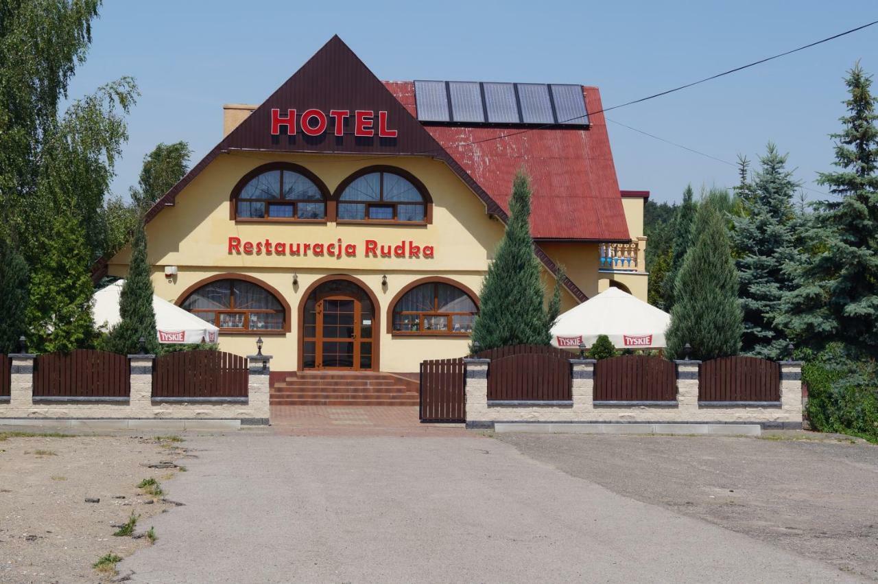 Hotel-Restauracja-Bar Rudka Ostrowiec Swietokrzyski Luaran gambar